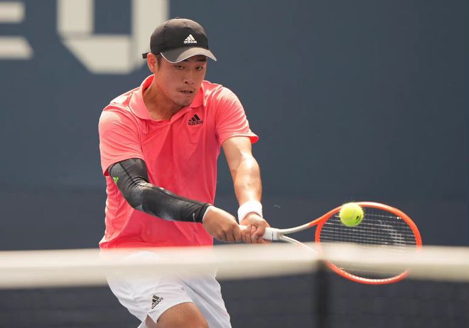 更彰显了他 更彰显了他