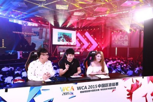 一名在训练 一名在训练