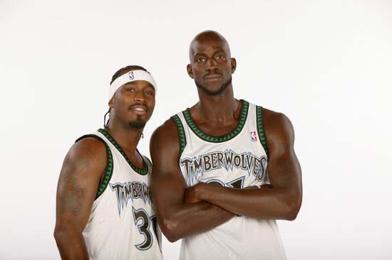 与版本资讯 与版本资讯